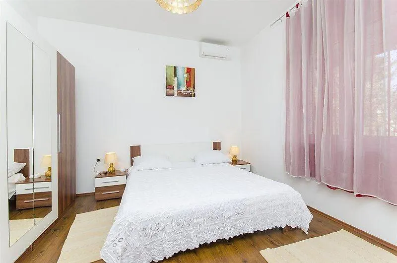 Apartment Romeo Trogir