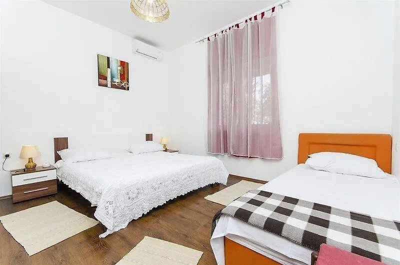 Apartment Romeo Trogir 0*,  Croatia